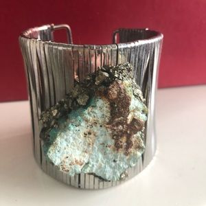 Lili Claspe Turquoise Cuff